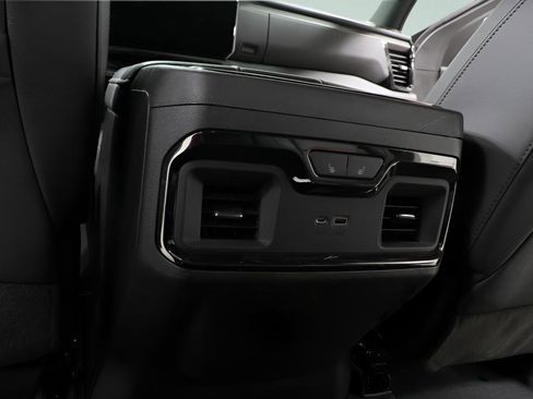 Used 2023 GMC Sierra 1500 AT4 w/ AT4 Preferred Package image 25