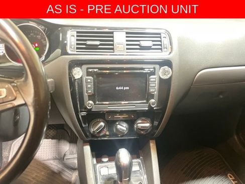 Used 2015 Volkswagen Jetta TDI SE image 17