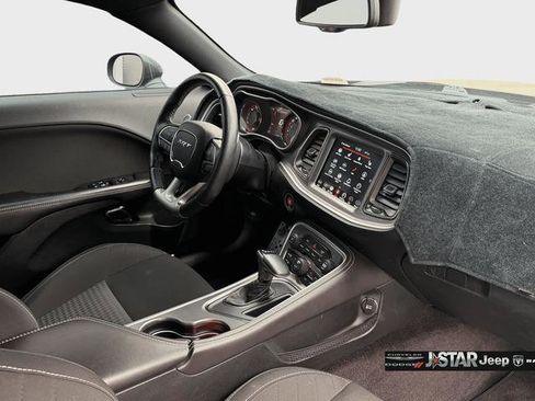 Used 2019 Dodge Challenger SRT Hellcat image 13