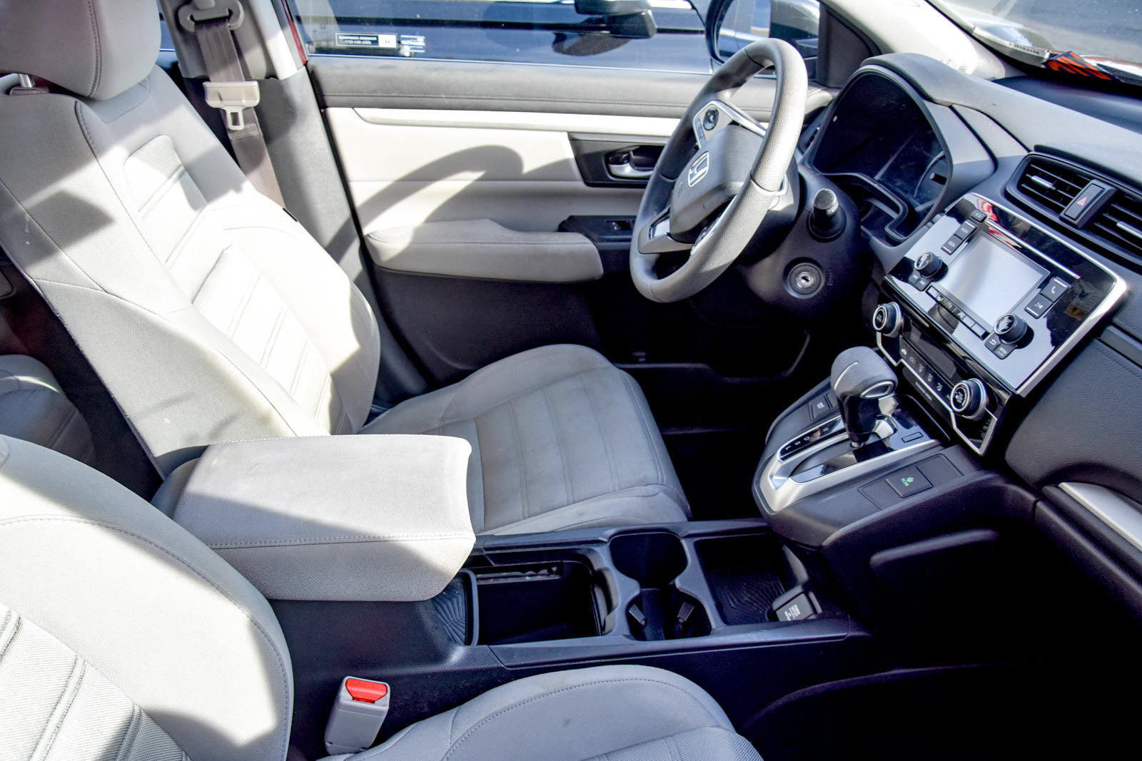 Used 2018 Honda CR-V LX image 8