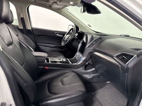 Used 2022 Ford Edge Titanium w/ Class II Trailer Tow Package image 26