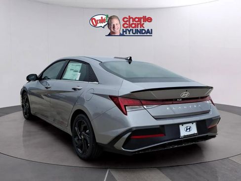 New 2026 Hyundai Elantra SEL Sport Premium FWD image 3