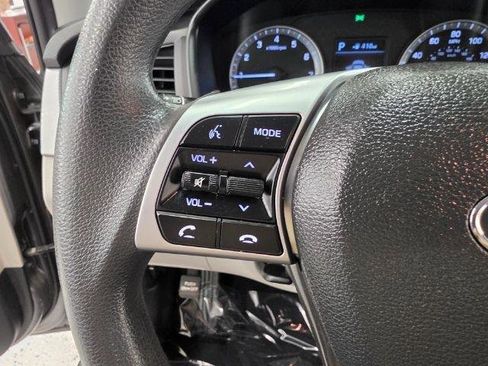 Used 2019 Hyundai Sonata SE w/ Winter Weather Package FWD image 11