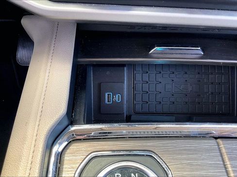 Used 2024 Ford Expedition Limited RWD image 32