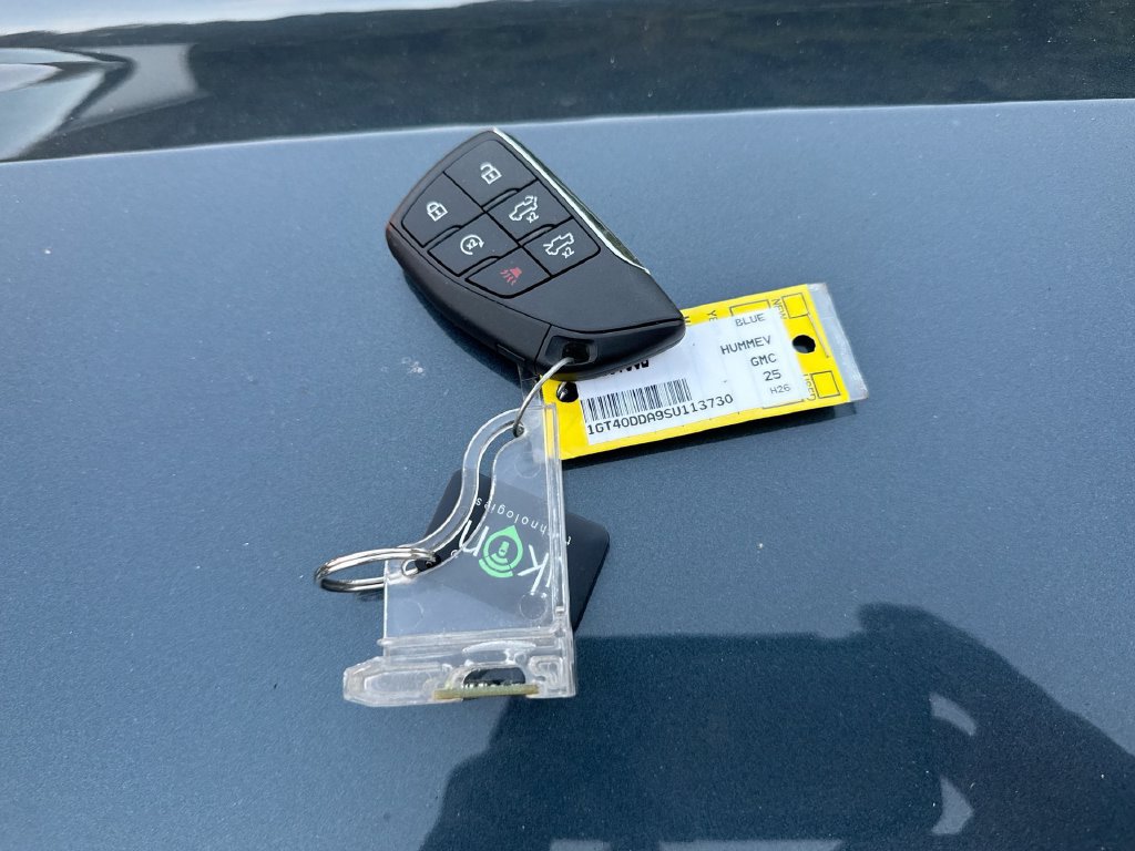 Used 2025 GMC Hummer EV 3X w/ Battery Pack, 24 Module Pack AWD/4WD image 36