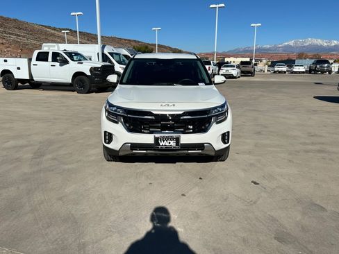 Used 2025 Kia Seltos SX image 9