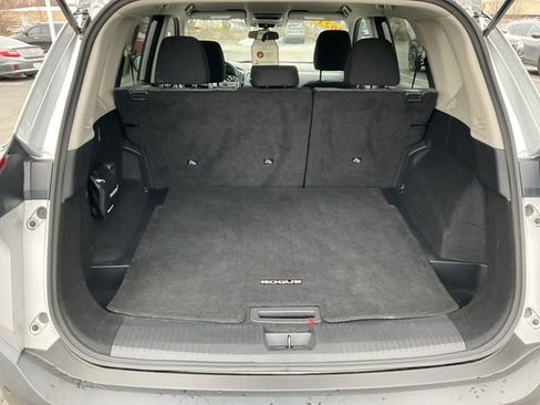 Certified 2023 Nissan Rogue SV image 32