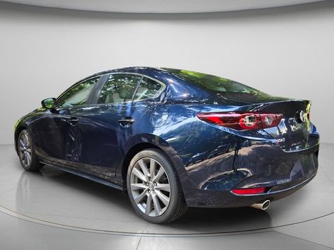 Used 2024 MAZDA MAZDA3 s FWD image 5
