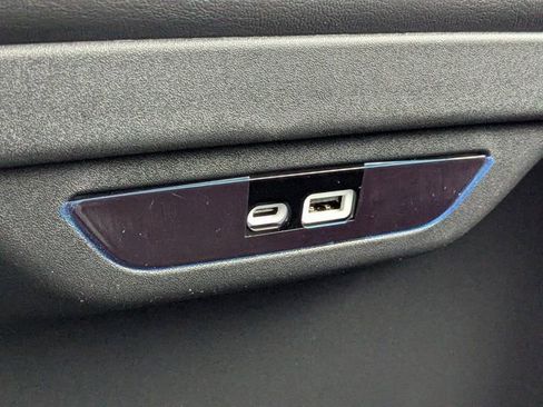 New 2026 Chrysler Pacifica Select FWD image 16