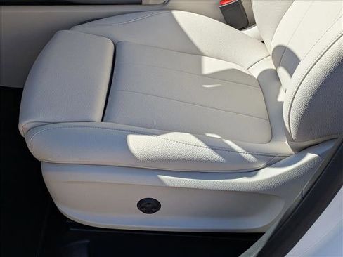 New 2026 Mercedes-Benz GLA 250 image 4