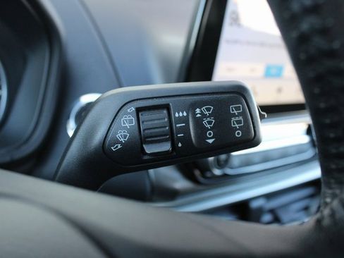 Used 2018 Ford EcoSport SE w/ SE Convenience Package image 15