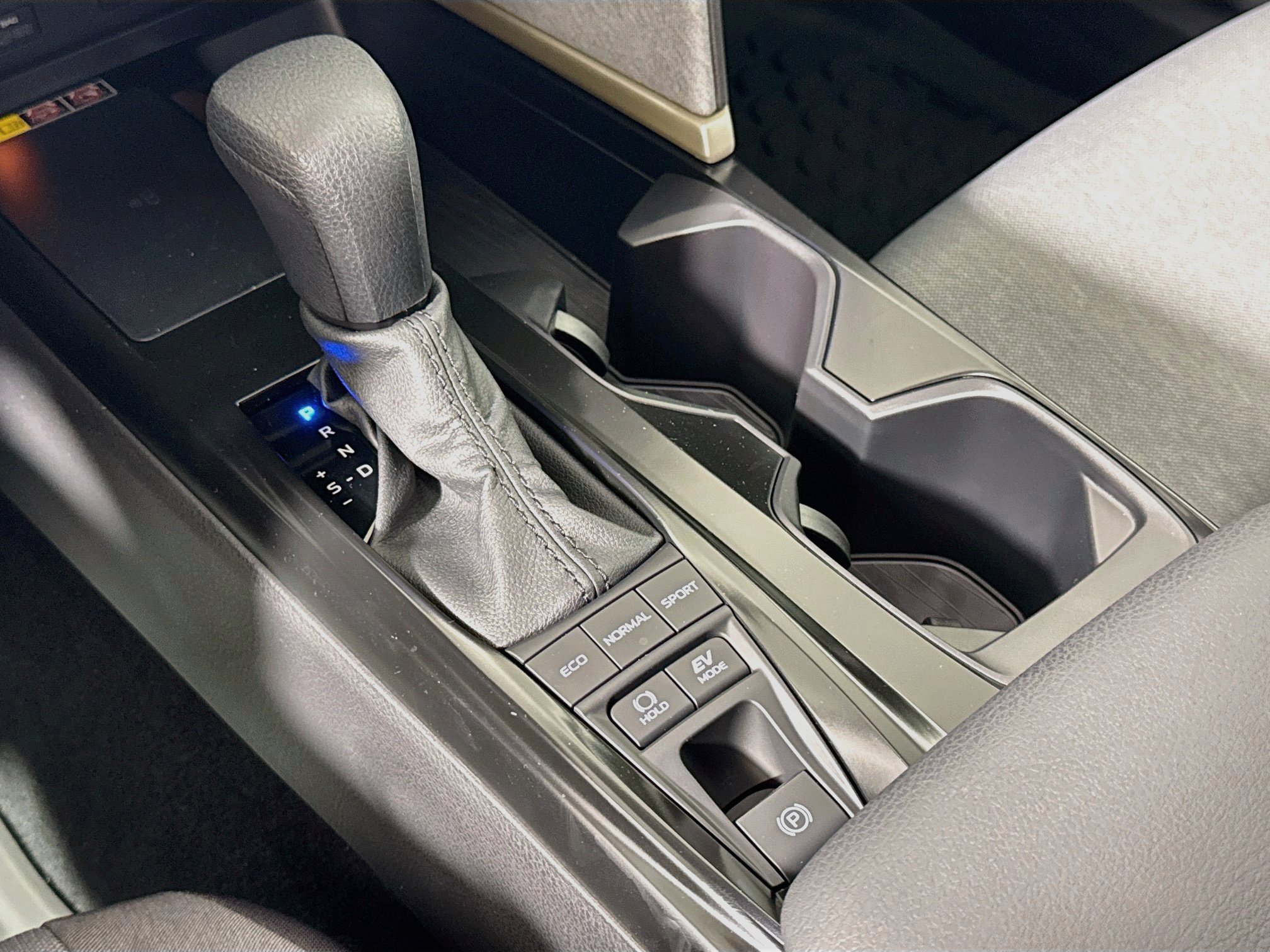 New 2026 Toyota Camry LE w/ Convenience Package AWD/4WD image 16
