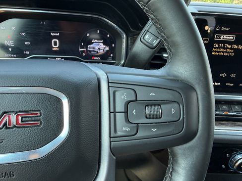 Used 2024 GMC Sierra 1500 SLE AWD/4WD image 27