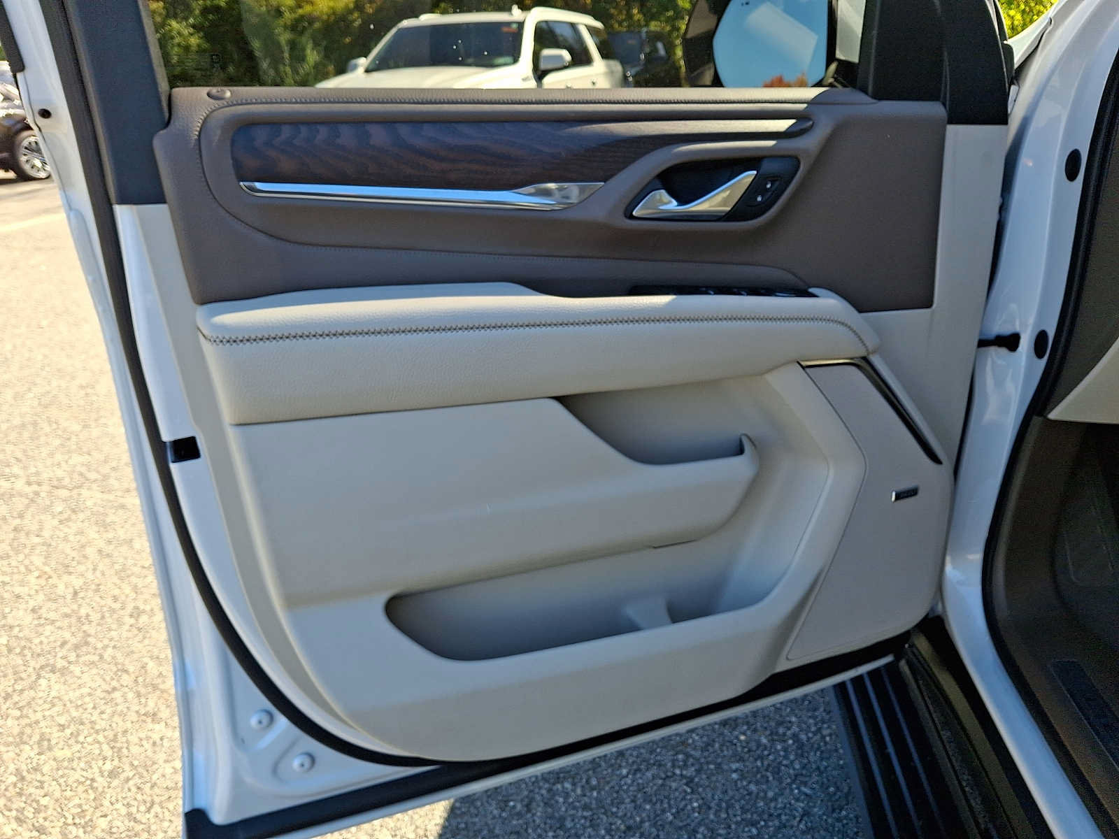 Used 2022 GMC Yukon Denali w/ Max Trailering Package AWD/4WD image 14