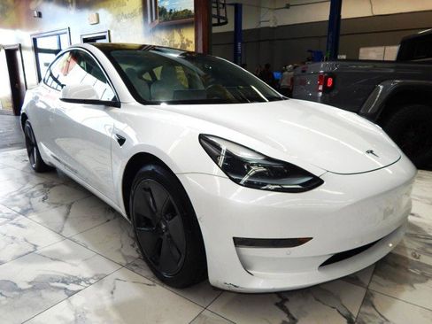 Used 2021 Tesla Model 3 Long Range image 1