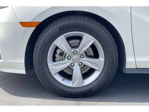 Used 2019 Honda Odyssey EX image 10
