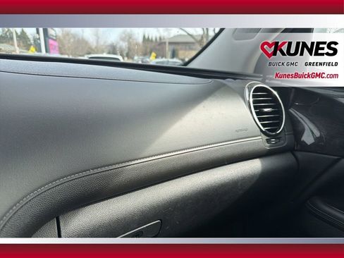 Used 2017 Buick Enclave Leather AWD/4WD image 17