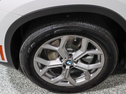 Used 2022 BMW X3 xDrive30i AWD/4WD image 11