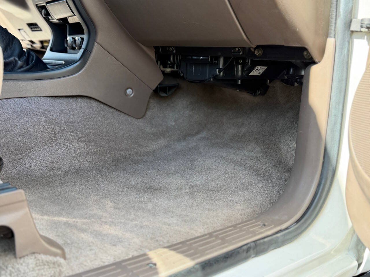 Used 2000 Toyota 4Runner 2WD w/ Upgrade Value Pkg 1 image 38
