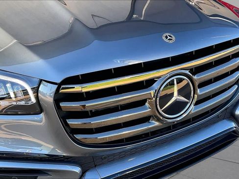 Used 2026 Mercedes-Benz GLS 450 4MATIC image 30