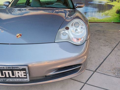Used 2004 Porsche 911 Carrera RWD image 38
