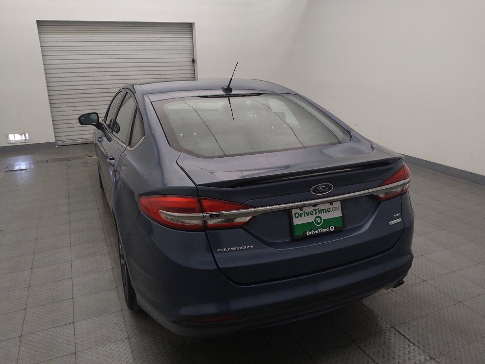 Used 2018 Ford Fusion SE w/ Equipment Group 201A FWD image 6