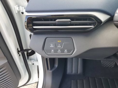 Used 2025 Volkswagen ID.4 Pro S AWD/4WD image 34