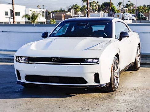 New 2024 Dodge Charger Daytona Scat Pack w/ Plus Group image 4