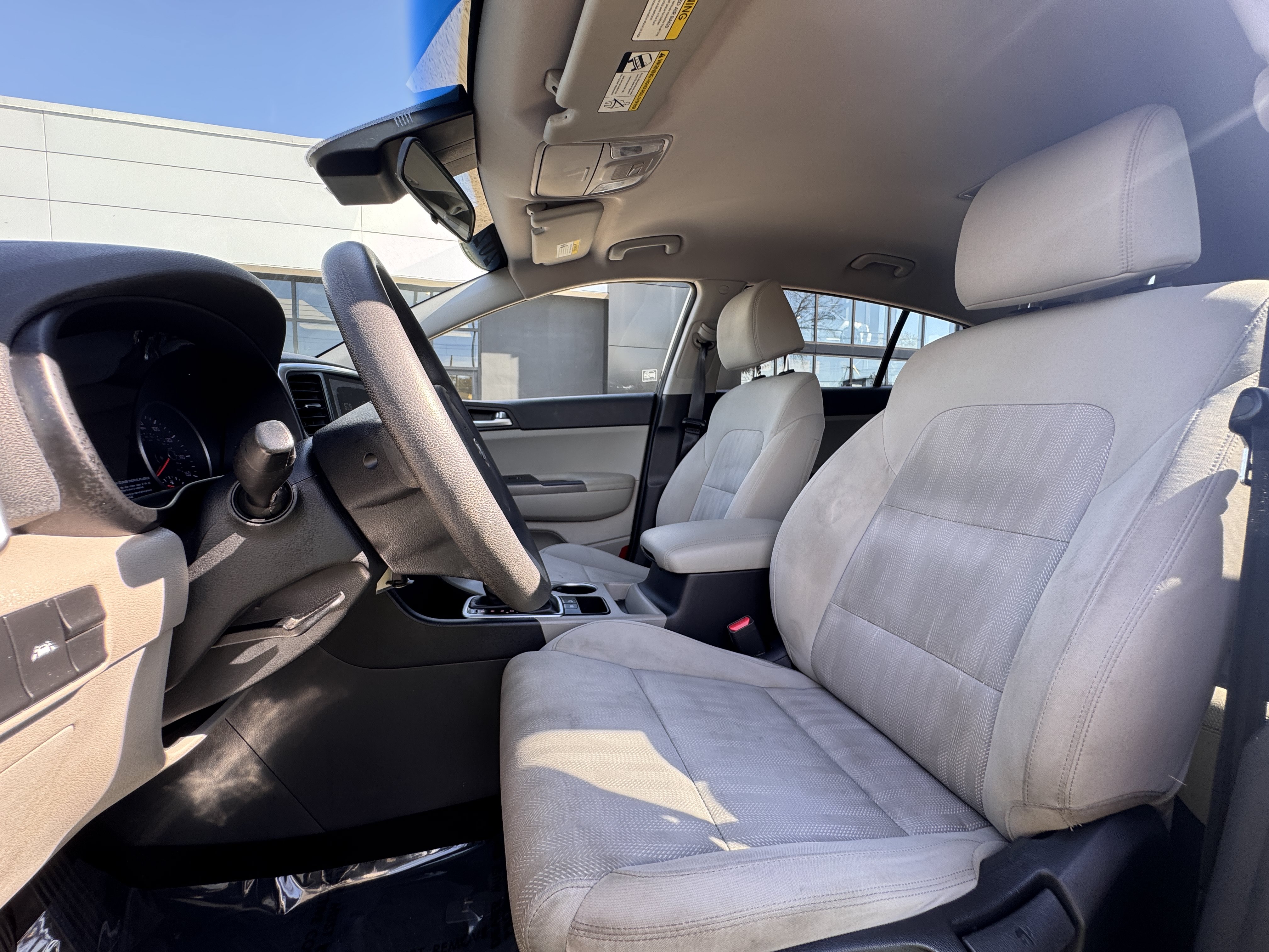 Used 2020 Kia Sportage LX FWD image 3