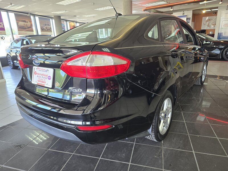 Used 2017 Ford Fiesta SE w/ Cold Weather Package FWD image 4