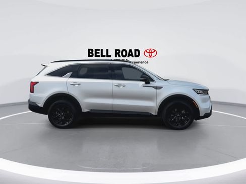 Used 2021 Kia Sorento S w/ Panoramic Sunroof Package AWD/4WD image 9
