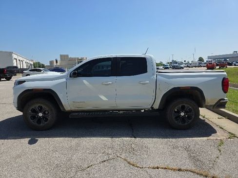 Used 2024 GMC Canyon Elevation w/ Convenience Package RWD image 2