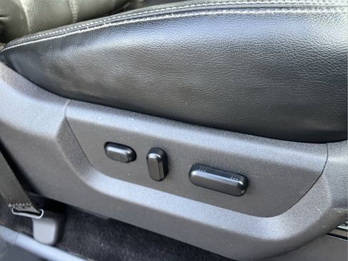 Used 2013 Ford F250 Lariat w/ Lariat Ultimate Pkg image 38