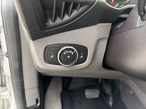 Used 2020 Ford Transit Connect XL FWD image 16