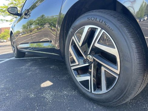 Used 2022 Volkswagen Jetta SEL FWD image 28