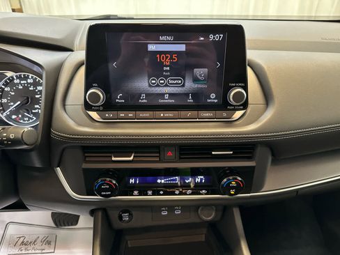 Certified 2024 Nissan Rogue SV image 5