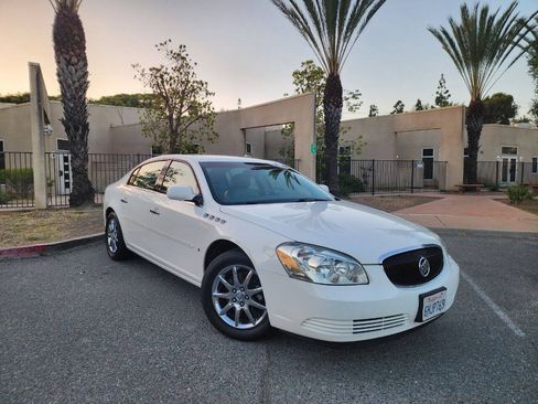 Used 2007 Buick Lucerne CXL w/ Luxury Package FWD image 2