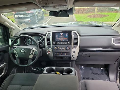 Used 2021 Nissan Titan SV w/ Accessory Utility Package RWD image 9