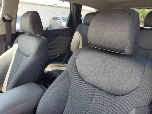 Used 2019 Hyundai Santa Fe SEL AWD/4WD image 13