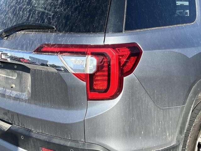 Used 2021 GMC Acadia SLE w/ Driver Convenience Package FWD image 12