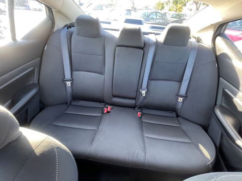 Used 2025 Nissan Altima 2.5 SV FWD image 39