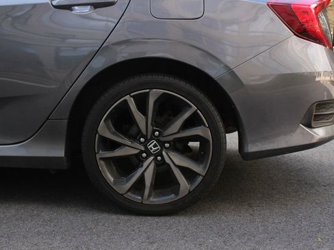 Used 2019 Honda Civic Sport image 10