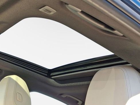 Certified 2025 BMW 330i xDrive Sedan w/ M Sport Package image 16