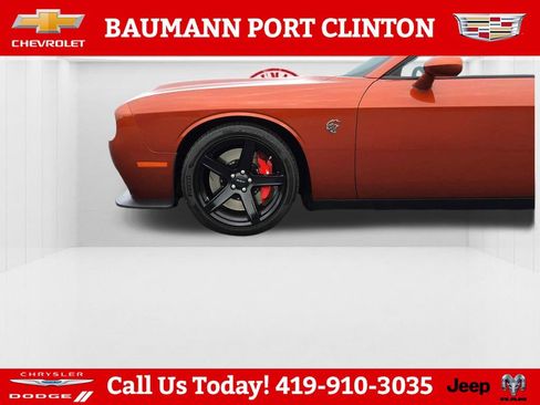 Used 2021 Dodge Challenger SRT Hellcat w/ Plus Package RWD image 23
