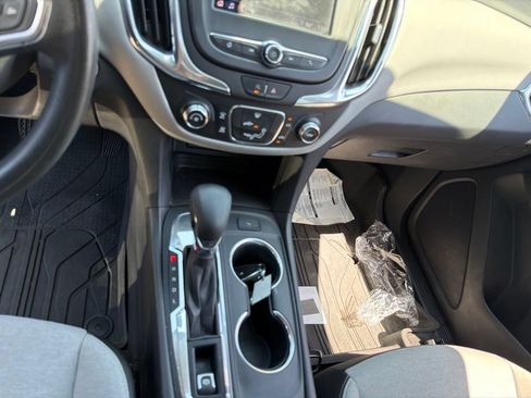 Used 2023 Chevrolet Equinox LT w/ LPO, Floor Liner Package FWD image 18