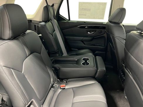 New 2025 Honda Pilot EX-L image 35
