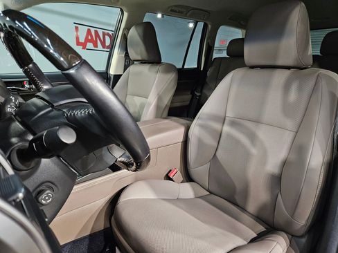 Used 2022 Lexus GX 460 Premium w/ Premium Package image 23