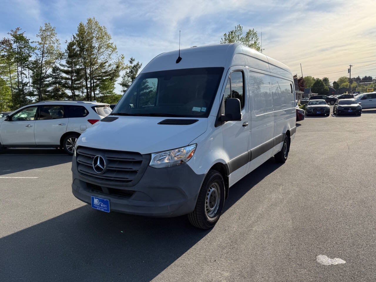 Used 2021 Mercedes-Benz Sprinter 2500 image 2