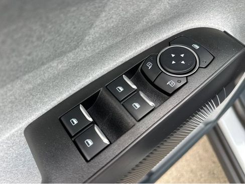 New 2026 Ford Maverick XLT image 34