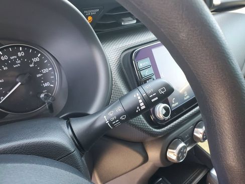 Used 2024 Nissan Kicks SV w/ Interior Electronics Package FWD image 21